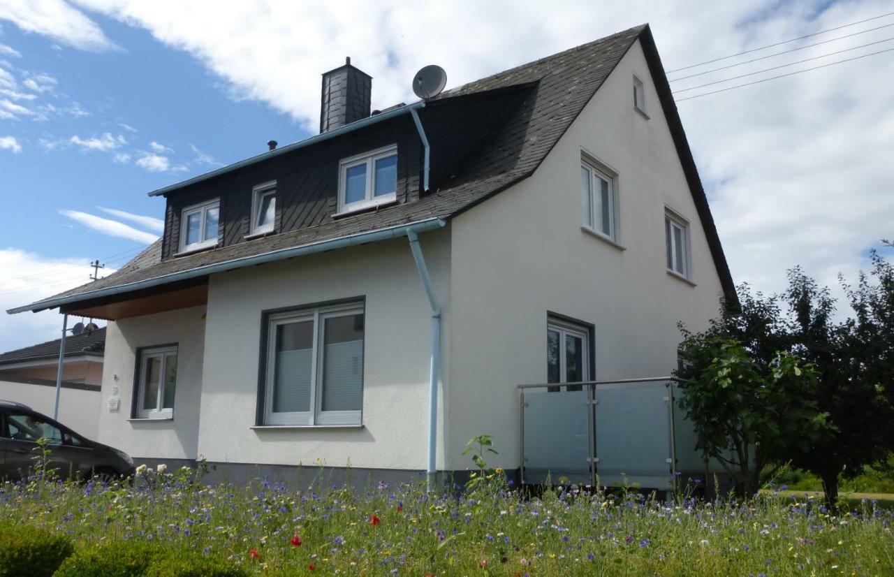 Ferienwohnung Unica Im Lahntal Villmar ภายนอก รูปภาพ